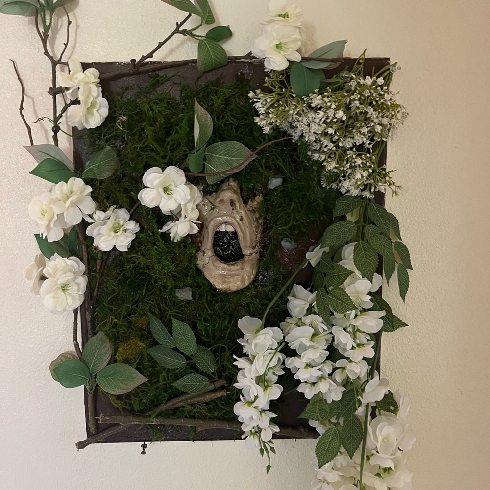 Floral Wall Art with Greenery and White Flowers